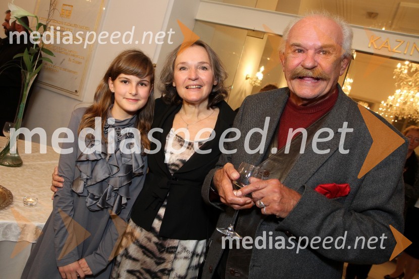 ..., Milada Kalezić, igralka in dobitnica Borštnikovega prstana 2011 in 		
 	Janez Bermež, igralecBorštnikov prstan prejela Milada Kalezić