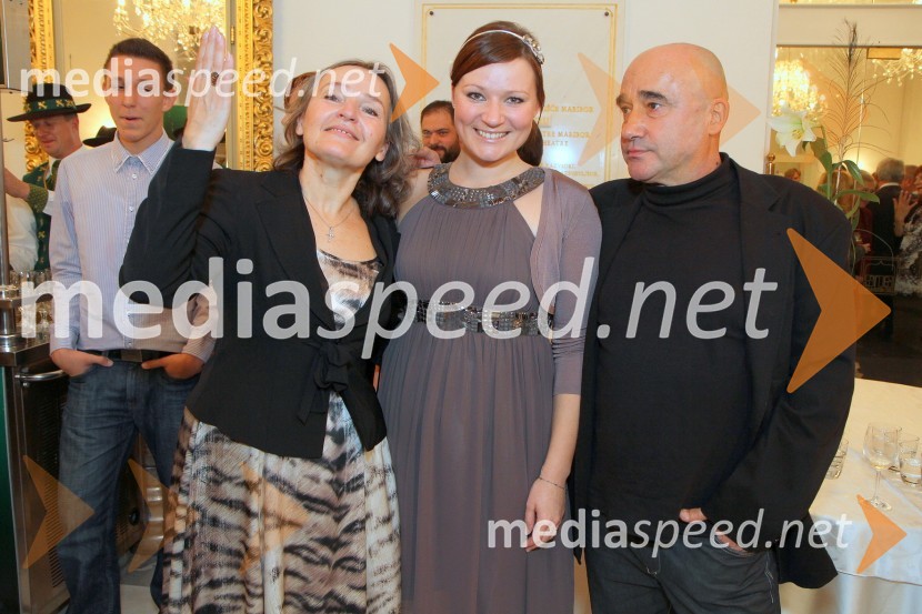 Milada Kalezić, igralka in dobitnica Borštnikovega prstana 2011 in hčreka Ivana ter soprog Peter Boštjančič, igralecBorštnikov prstan prejela Milada Kalezić