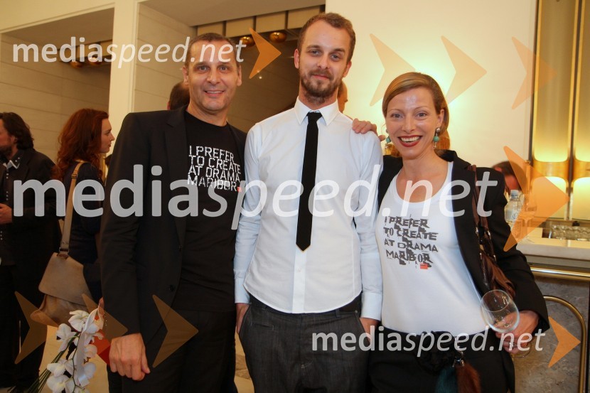 Danilo Rošker, direktor SNG Maribor, Nenad Cizl, art direktor v agenciji Pristop, Nataša Matjašec Rošker, igralkaBorštnikov prstan prejela Milada Kalezić