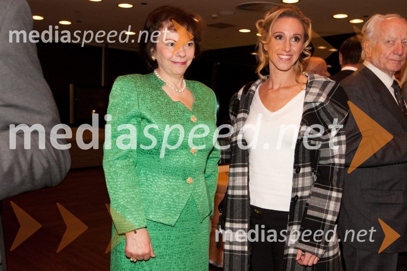 Barbara Miklič Türk, soproga predsednika Republike Slovenije in Julija Kramar, zmagovalka Slovenija in talentPustimo jim sanje, dobrodelni koncert