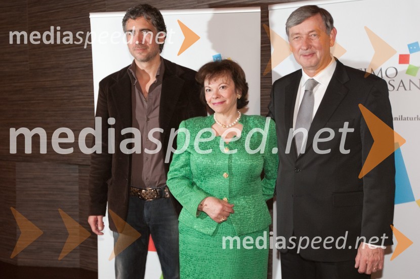 Jan Plestenjak, glasbenik, dr. Danilo Türk, predsednik Republike Slovenije in soproga Barbara Miklič TurkPustimo jim sanje, dobrodelni koncert