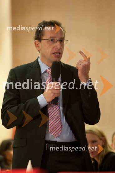 Žiga TurkAmCham poslovni zajtrk z okroglo mizo: Europa in Euro