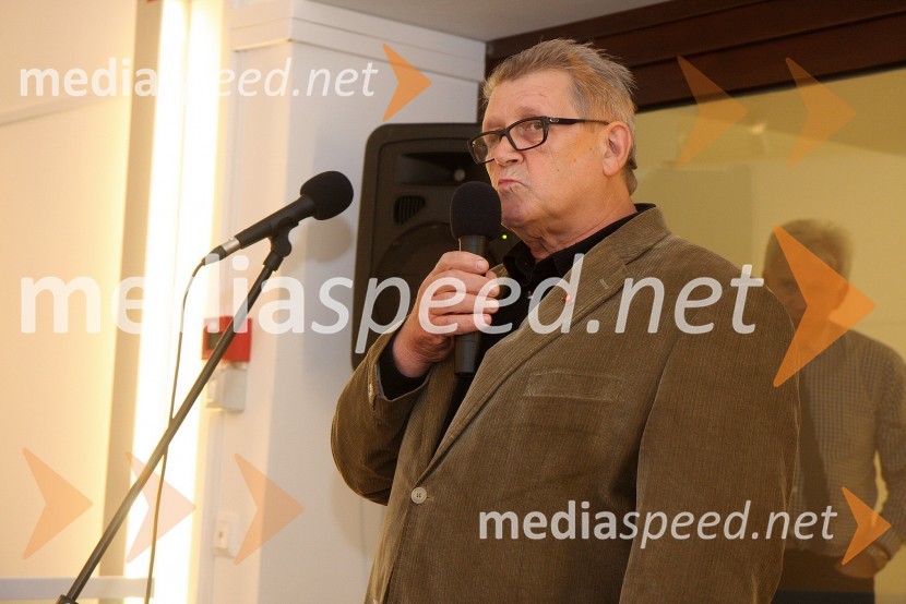 Vlado Forbicij, predsednik KUD-a Art StayOtvoritev razstave fotografij Alenke Slavinec Lipicanci
