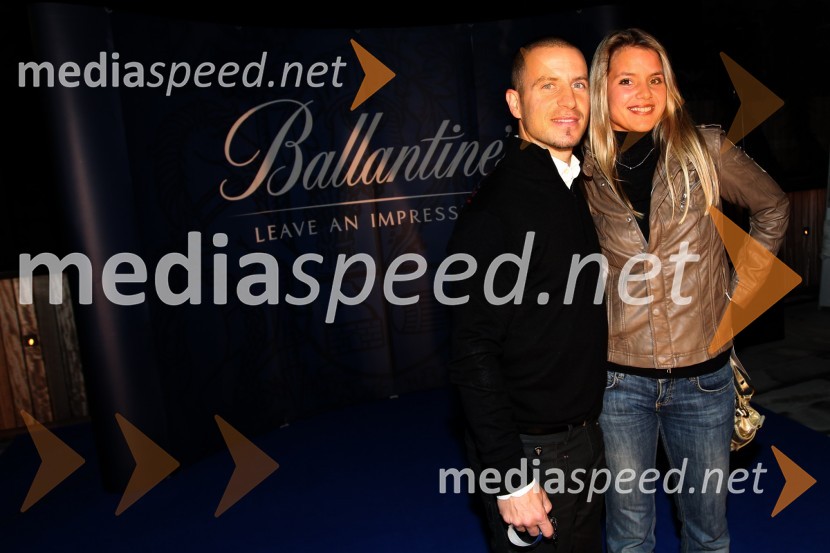 Rene Mlekuž, nekdanji smučar in njegova žena NikaForma F+ tretji rojstni dan in Balantines party