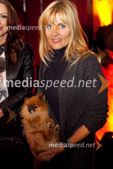 	Dada Jerovšek, Kaval Group in psička AngelinaSeverina in Skeyndor, predstavitev kozmetične znamke na Ljubljanskem gradu