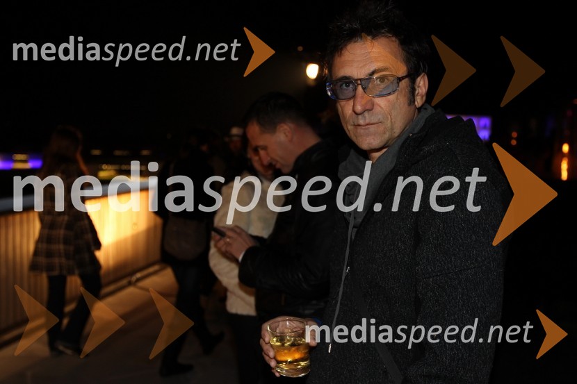 	Branko Djurić-Đuro, igralec, režiser in glasbenikForma F+ tretji rojstni dan in Balantines party