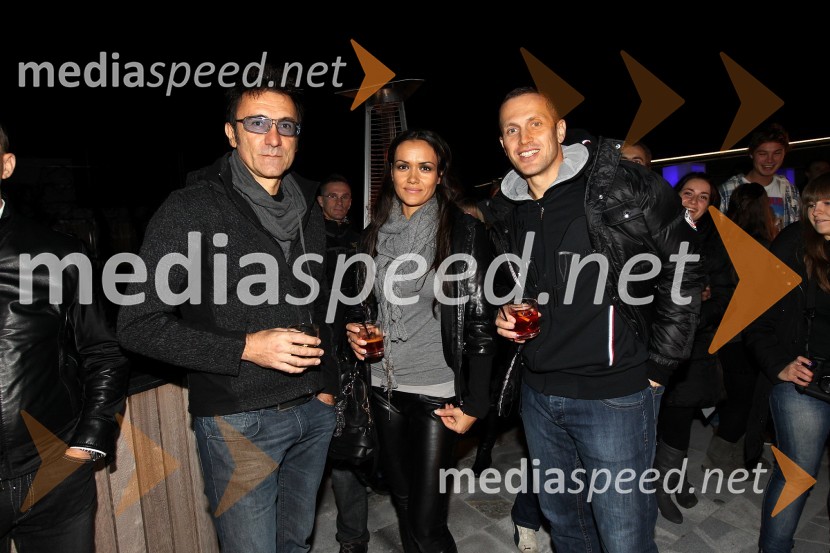 Branko Djurić-Đuro, igralec, režiser in glasbenik, Alenka Košir in njen mož Jure Košir, nekdanji smučarForma F+ tretji rojstni dan in Balantines party