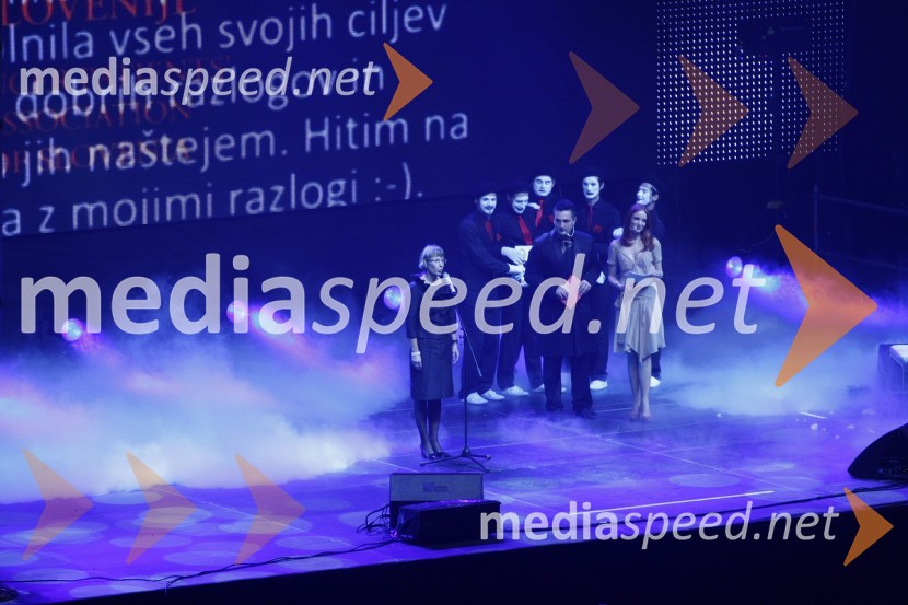 ..., Gorazd Dominko in Mojca Mavec, tv voditelja in povezovalca programaNešteto razlogov za življenje, dobrodelni koncert