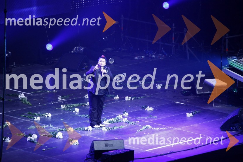 Martina Ipša, stand up komičarkaNešteto razlogov za življenje, dobrodelni koncert