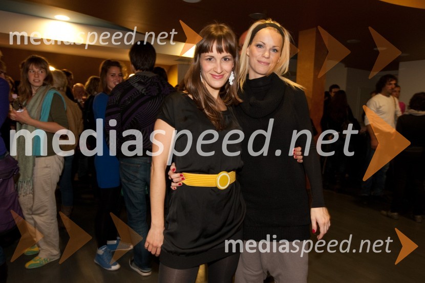 	Lea Menard, igralka in Tjaša Hrovat, igralkaDelo na belo, premiera v LGL