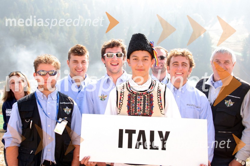 Ekipa Italije: vodja Massimo Bartolini, Manuel Monni, Alex Salvini, Enrico Oddenino in Lorenzo Bonvecchi, F.M.I. (Italijanska motociklistična zveza)MOTOKROS, evropski pokal narodov 2006, Zarnesti, Romunija