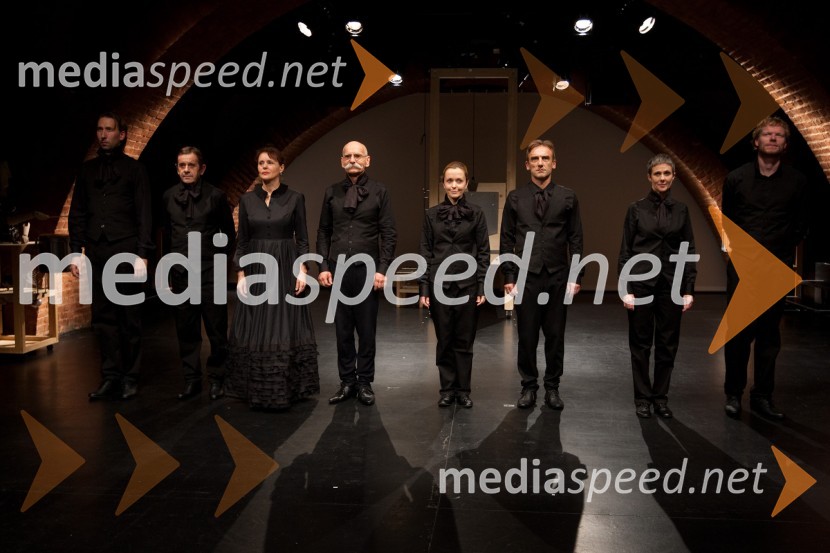 PriklonStolp, premiera predstave v Slovenskem mladinskem gledališču