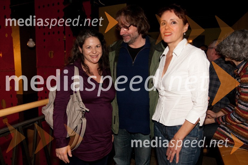 Jera Ivanc, umetniška vodja Lutkovnega gledališča Ljubljana, Vinko Möderndorfer, režiser in 	Draga Potočnjak, igralkaStolp, premiera predstave v Slovenskem mladinskem gledališču