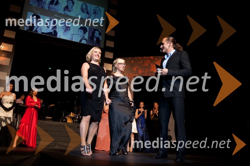 	Tina Guček, glavna urednica revije Eva, Katarina Štular, odgovorna urednica revije Eva in Vid Valič, voditeljFemme Fatale 2011 je ... Nataša Dobelšek