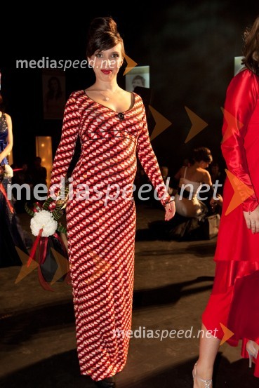 Vesna Zornik, pevkaFemme Fatale 2011 je ... Nataša Dobelšek