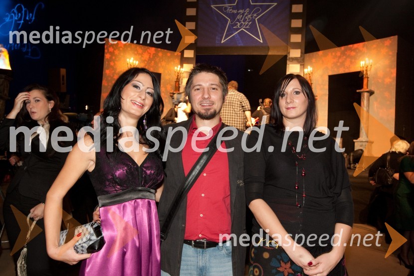 	Tanja Vidic Goršak, TV Veseljak,Simon Prelesnik, moderator na Radio Aktual in Eva Bauman, TV VeseljakFemme Fatale 2011 je ... Nataša Dobelšek