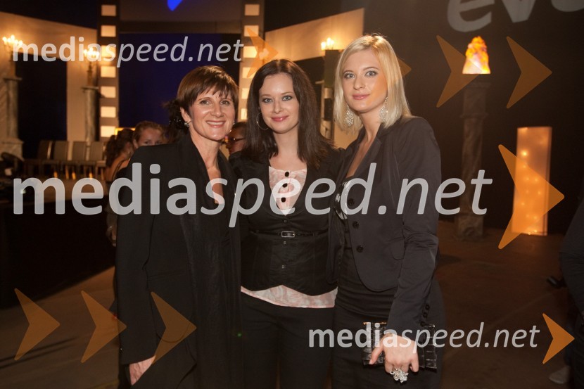 Maja Štamol Droljc, modna oblikovalka, Ana Savšek, novinarka in sestra Marika Savšek, miss universe 2010Femme Fatale 2011 je ... Nataša Dobelšek