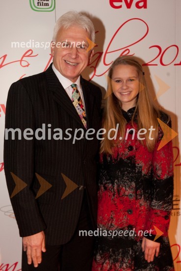 Andrej Šifrer, glasbenik in hčerka KoraFemme Fatale 2011 je ... Nataša Dobelšek