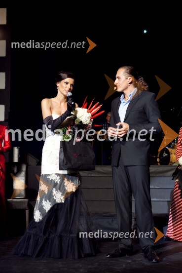 Nataša Dobelšek, manekenka, Femme Fatale 2011 in Vid Valič, voditeljFemme Fatale 2011 je ... Nataša Dobelšek