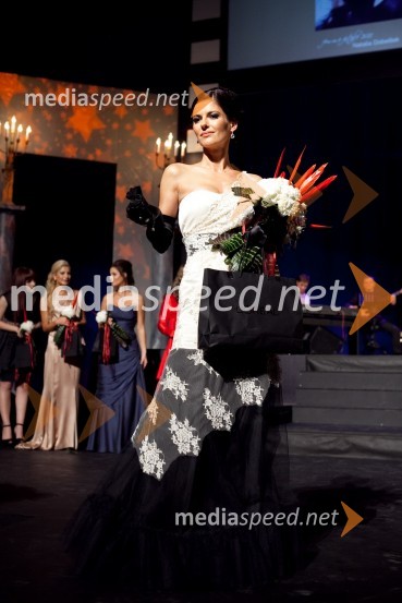 	Nataša Dobelšek, manekenka, Femme Fatale 2011Femme Fatale 2011 je ... Nataša Dobelšek