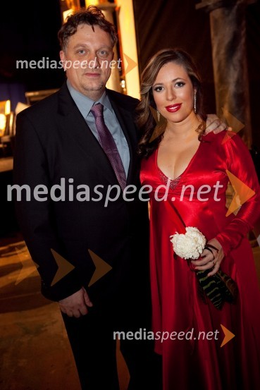 Igor Pirkovič in Ana Tavčar Pirkovič, voditeljicaFemme Fatale 2011 je ... Nataša Dobelšek