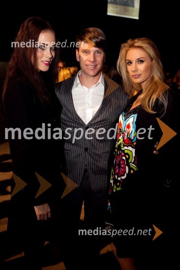 Eva Ahačevič, manekenka, Erik Ferfolja, maneken, pevec in Tara Zupančič, manekenkaFemme Fatale 2011 je ... Nataša Dobelšek
