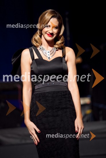 Hannah Mancini, pevkaFemme Fatale 2011 je ... Nataša Dobelšek