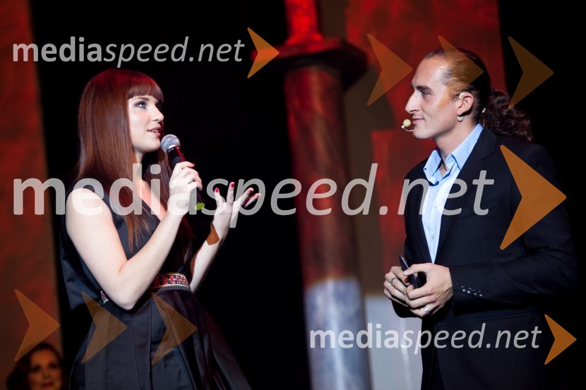 	Maja Keuc, pevka in Vid Valič, voditeljFemme Fatale 2011 je ... Nataša Dobelšek