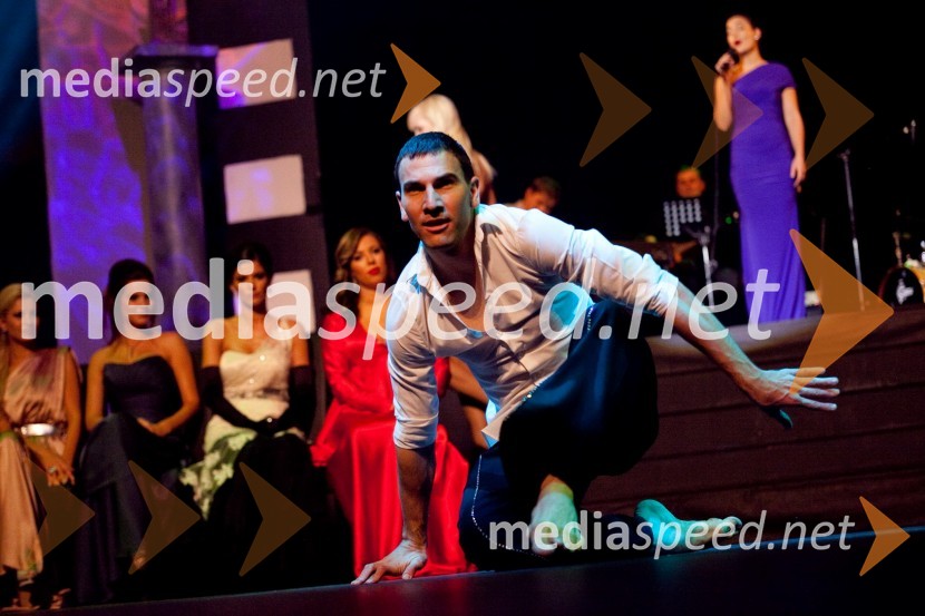 Matevž Česen, plesalec in koreografFemme Fatale 2011 je ... Nataša Dobelšek