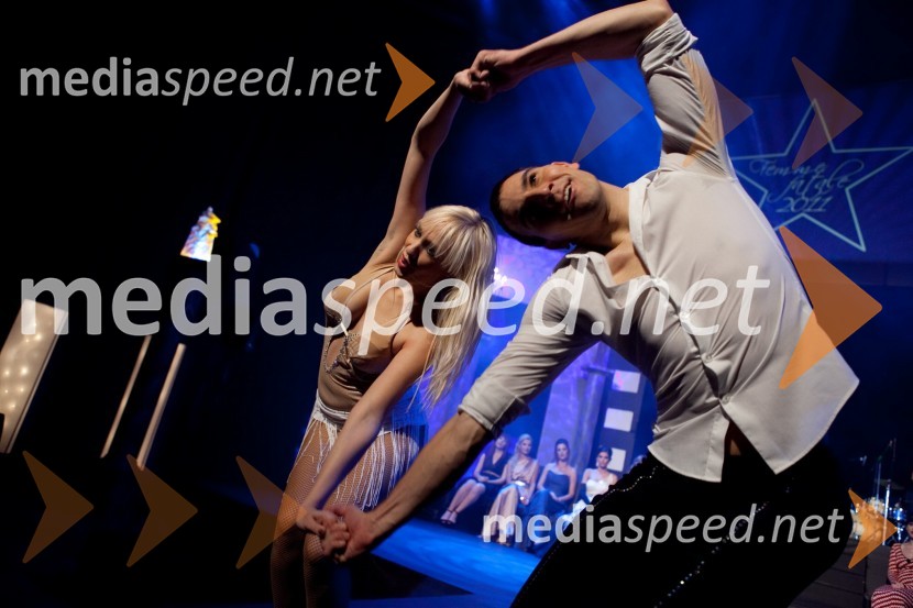 	Plesalca plesne šole BoleroFemme Fatale 2011 je ... Nataša Dobelšek