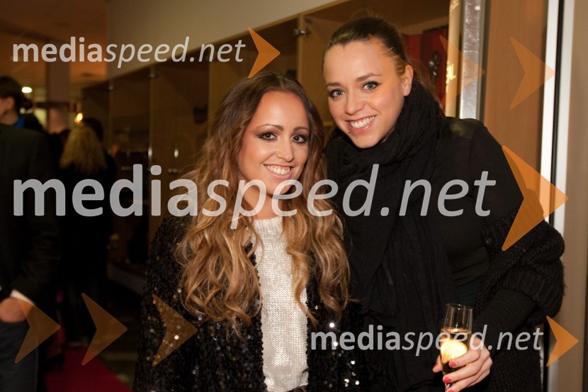 Nina Šušnjara, modna oblikovalka in Liza Rihar, stilistkaFemme Fatale 2011 je ... Nataša Dobelšek