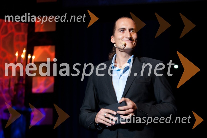 Vid Valič, voditeljFemme Fatale 2011 je ... Nataša Dobelšek