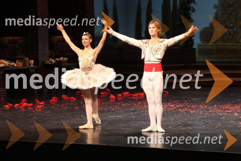 	Tetiana Svitlična in Anton Bogov, baletna plesalcaDon Kihot, premiera baleta v SNG Maribor