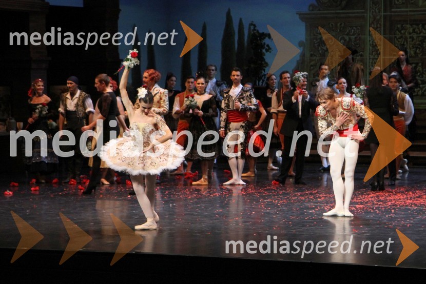 	Tetiana Svitlična in Anton Bogov, baletna plesalcaDon Kihot, premiera baleta v SNG Maribor