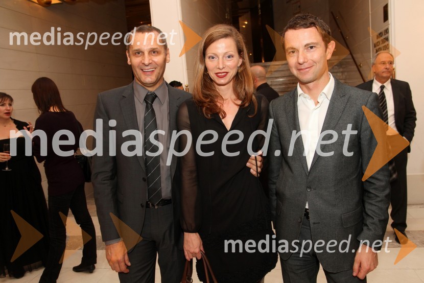 	Danilo Rošker, direktor SNG Maribor, soproga Nataša Matjašec Rošker, igralka in 	Tomaž Orešič, EFT GroupDon Kihot, premiera baleta v SNG Maribor