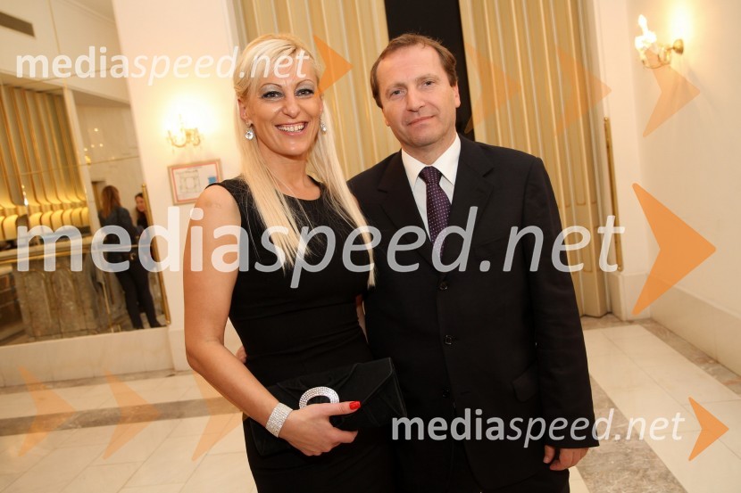 Darja Lampret, Pogrebno podjetje Maribor in ...Don Kihot, premiera baleta v SNG Maribor