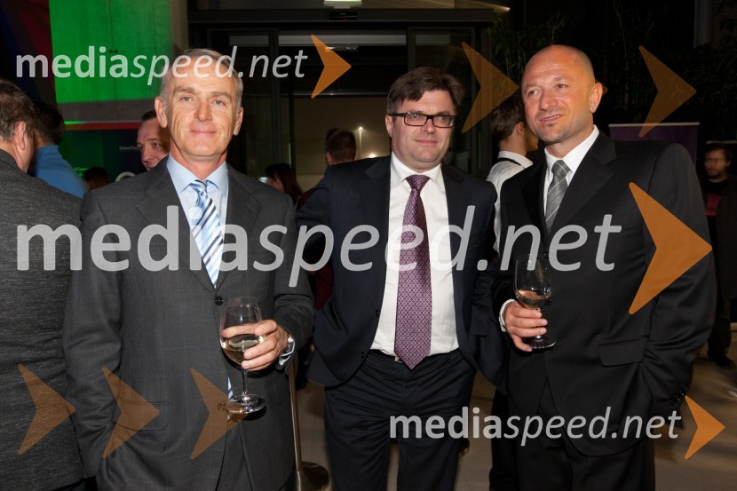 Jože Mermal, predsednik uprave BTC, 	Dari Južna, lastnik podjetja Lisca d.d. in Goran Brankovič, generalni direktor Slovenskih železnicAMCHAM, nogometno-poslovno srečanje pred tekmo Slovenija: ZDA