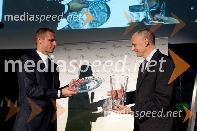 Aleksander Čeferin, predsednik Nogometne zveze Slovenije in Tom King, Generalni direktor US Soccer FederationAMCHAM, nogometno-poslovno srečanje pred tekmo Slovenija: ZDA