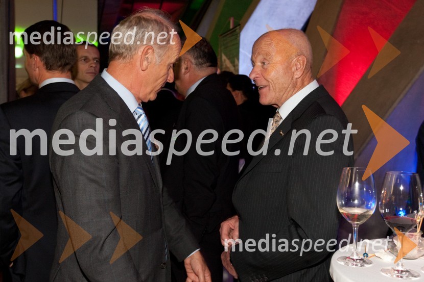 Jože Mermal, predsednik uprave BTC in Božo Dimnik, lobistAMCHAM, nogometno-poslovno srečanje pred tekmo Slovenija: ZDA