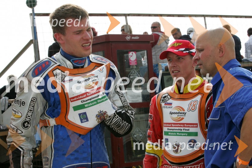 Matej Žagar (Slovenija), Matej Ferjan (Slovenija) in Franci Žagar, oče Mateja ŽagarjaSPEEDWAY Finale evropskega prvenstva med posamezniki Miškolc, Madžarska