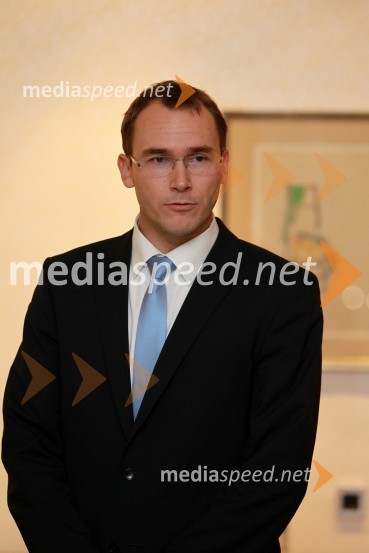 Rasto Oderlap, direktor podjetja AutocommerceMercedes-Benz razreda B in M za lifestyle medije, slovenska predstavitev