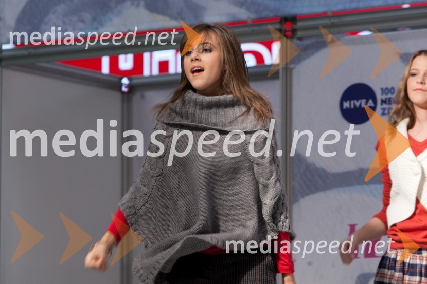 Kaja KoštomajFinalni izbor Naj Smrklja 2011