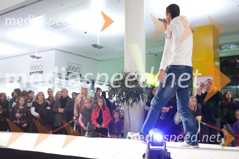 	Adam Velič, raperFinalni izbor Naj Smrklja 2011