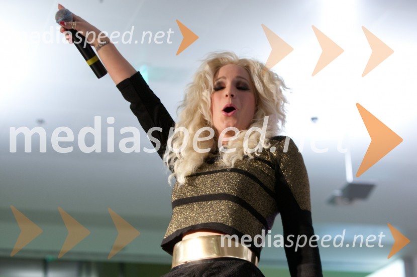 Alya, pevkaFinalni izbor Naj Smrklja 2011