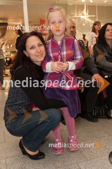 Petra Korošec, marketing Volkswagen pri Porsche Slovenija d.o.o in hči TaraFinalni izbor Naj Smrklja 2011