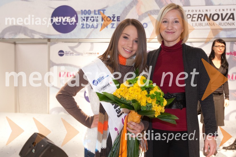 Zala Hrovat, naj smrklja 2011 in 	Janja Žbontar ŠkrabaFinalni izbor Naj Smrklja 2011