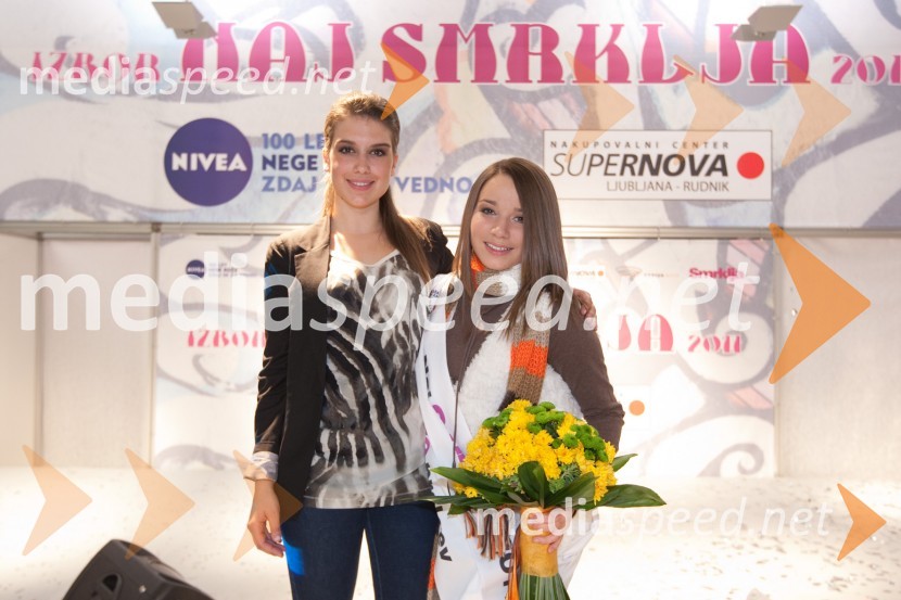 	Maja Milosavljević, naj smrklja 2010 in Zala Hrovat, naj smrklja 2011Finalni izbor Naj Smrklja 2011