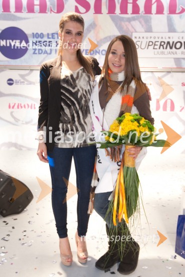 Maja Milosavljević, naj smrklja 2010 in Zala Hrovat, naj smrklja 2011Finalni izbor Naj Smrklja 2011