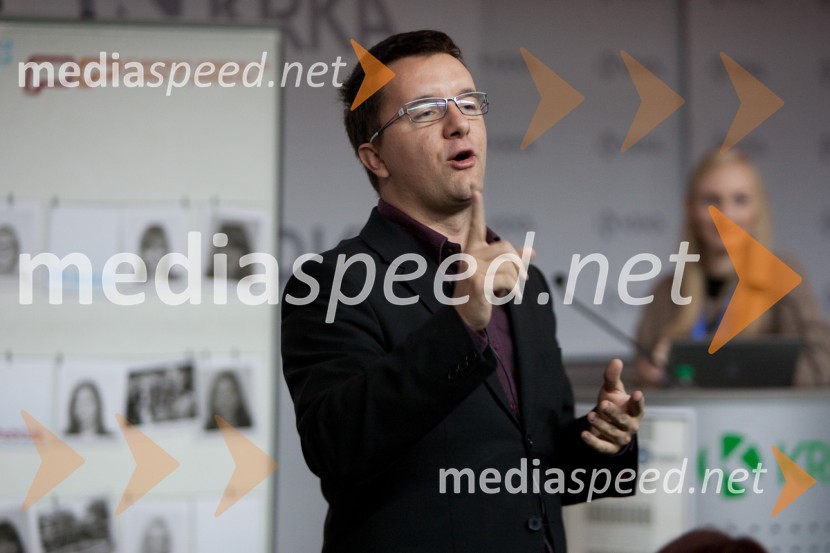 Žiga Vavpotič, Zavod Ypsilon
Brezplačna fotografija na facebooku2. PR teater