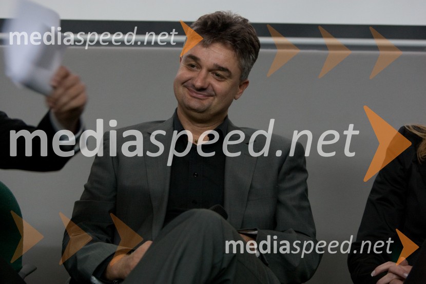 Goran Novković, predsednik uprave in odgovorni urednik časnika Žurnal24 in tednika Žurnal
Brezplačna fotografija na facebooku2. PR teater